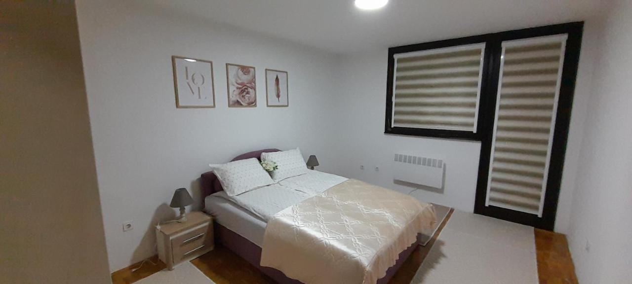 Cozy And Sunny Apartment Near The Airport Szarajevó Kültér fotó